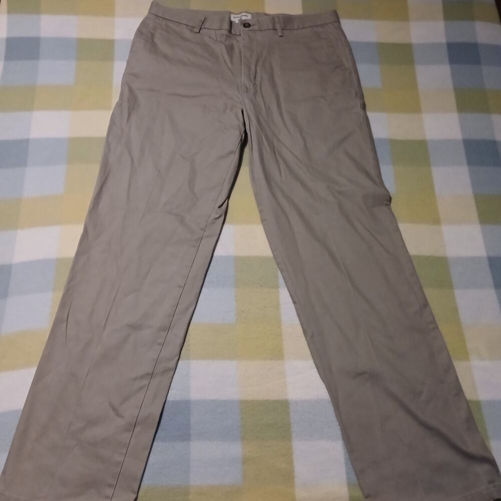 Dockers Khaki Jeans Mens Size 36x34 beige Straight Fit Cotton Blend